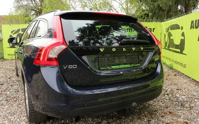 Volvo V60 cena 38900 przebieg: 226000, rok produkcji 2010 z Sulmierzyce małe 497